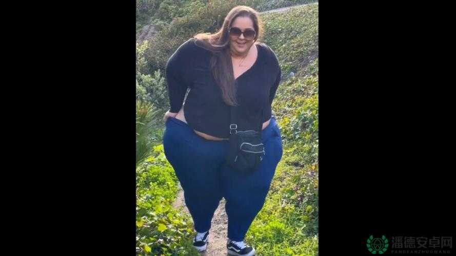胖老太与人牲交 BBWBBW 高潮：不被理解的爱与欲望