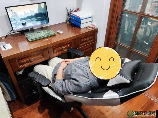 按在电竞椅上 ch 需要收费了：这一现象背后的深层原因剖析
