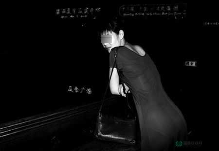 88AV 嫖妓达人：产业下的灰色人生