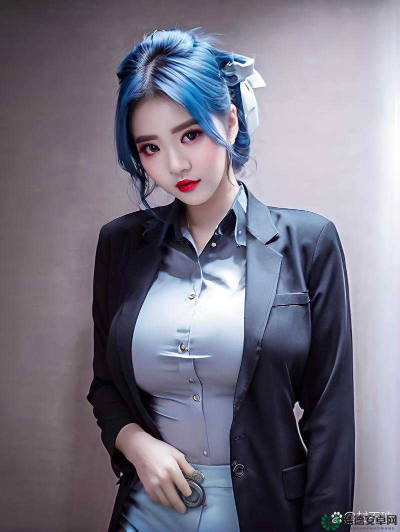 国模小贝：璀璨星途与争议并存