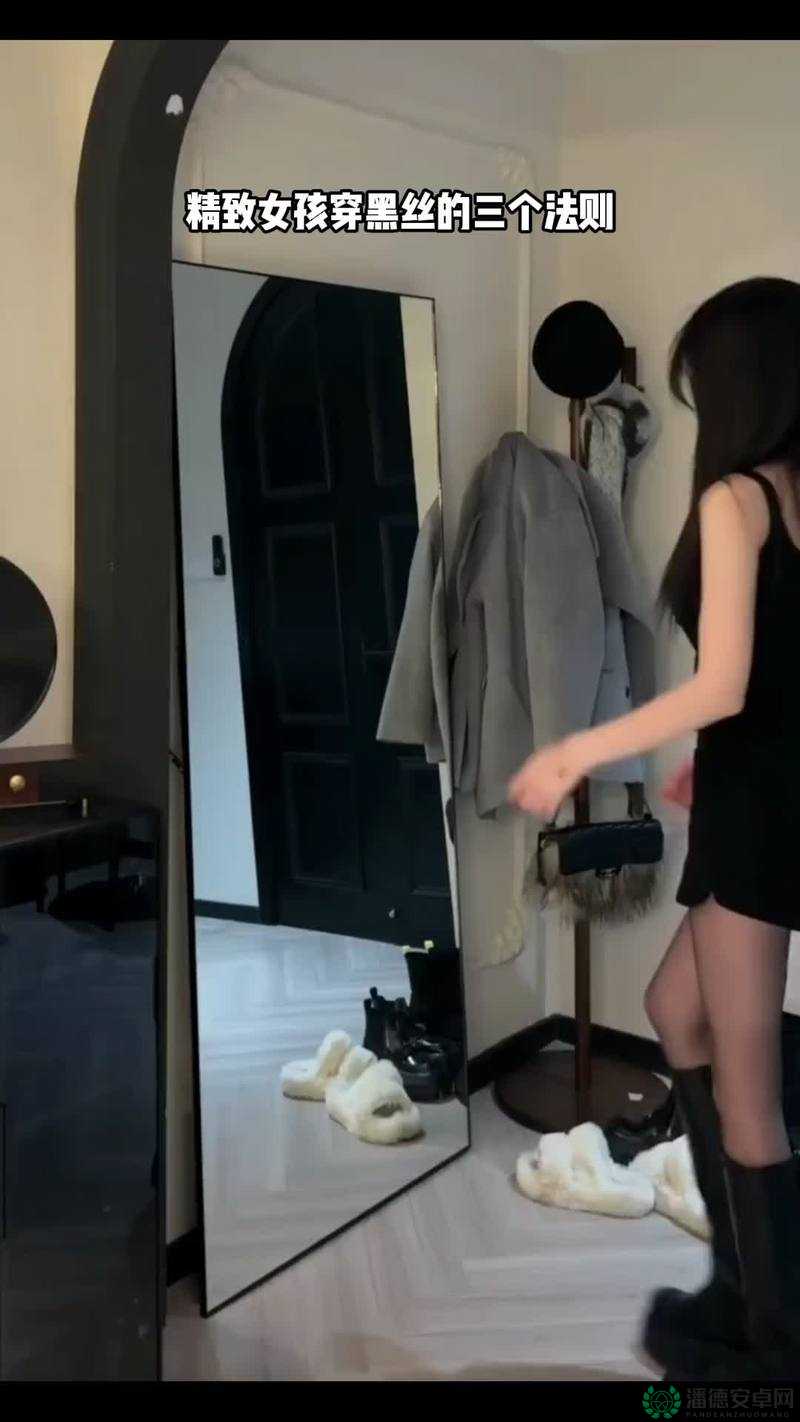 zzzjjj 主播丝袜水多竟引发如此奇妙体验