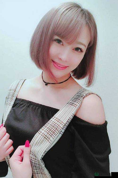 人妻体内销魂呻吟：你的粗热大鸡巴太美妙啦